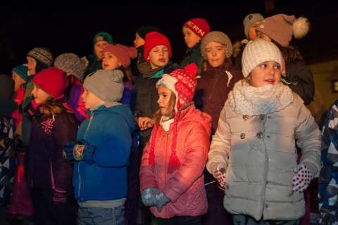 Zweite Adventskerzen Beleuchtung