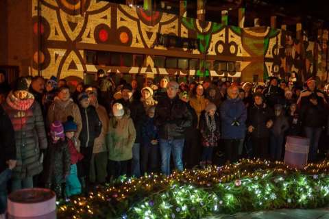 Dritt Adventskerzen Beleuchtung