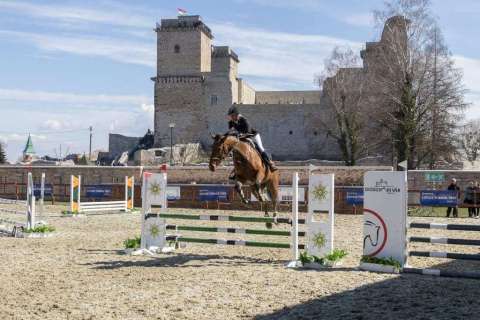 Ostern Springreiten Wettbewerb