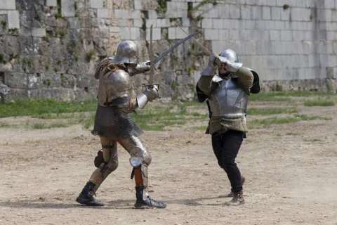 XVIII. das Mittelalterliche Treiben