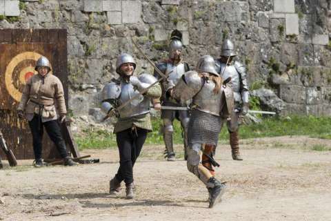 XVIII. das Mittelalterliche Treiben