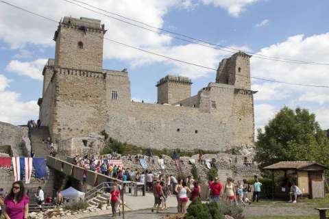 XVIII. das Mittelalterliche Treiben