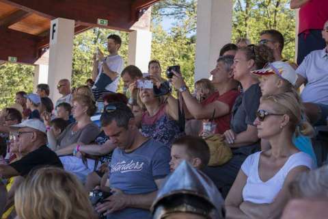 XVIII. das Mittelalterliche Treiben