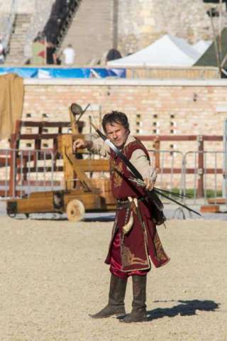 XVIII. das Mittelalterliche Treiben