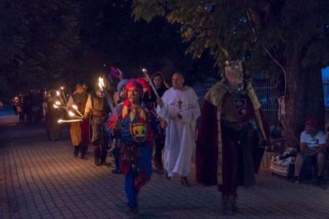 XVIII. das Mittelalterliche Treiben