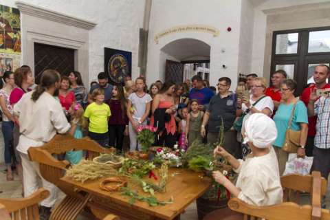 LIEBE, LOYALITÄT, INTRIGE - MYSTERIÖSE NACHT IN DER BURG VON DIÓSGYŐR